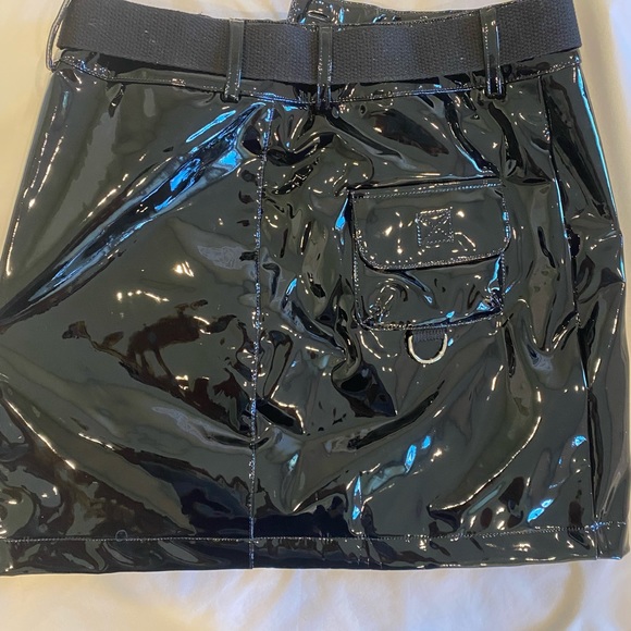 IAMGIA Latex Skirt - Picture 3 of 4